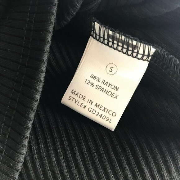 NWT - Fashion Nova in New York Ribbed Mini Dress - Black. Size: S. - Picture 7 of 8